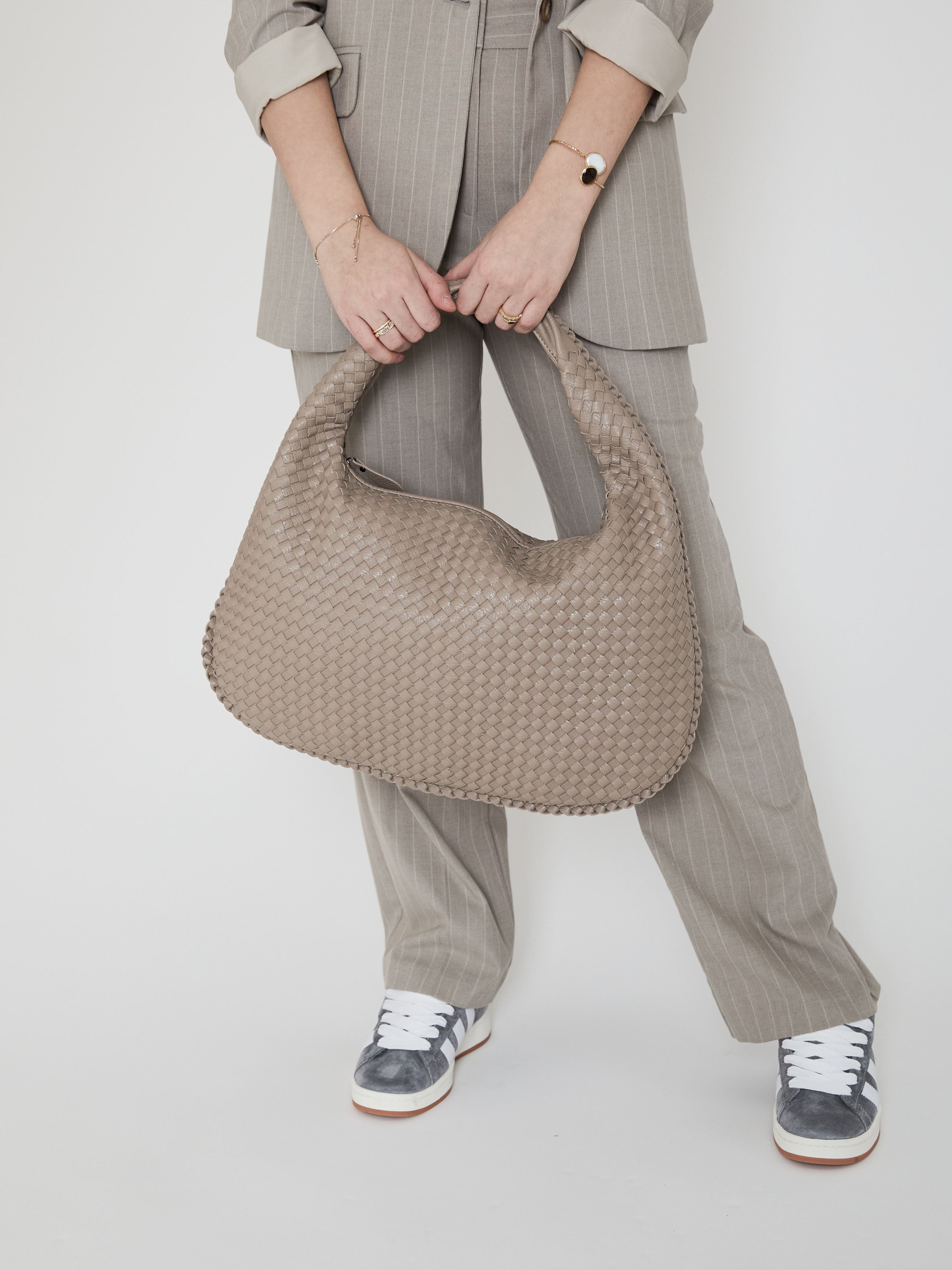 Everyday Leather Bag - Dark Beige - CASAVENZA