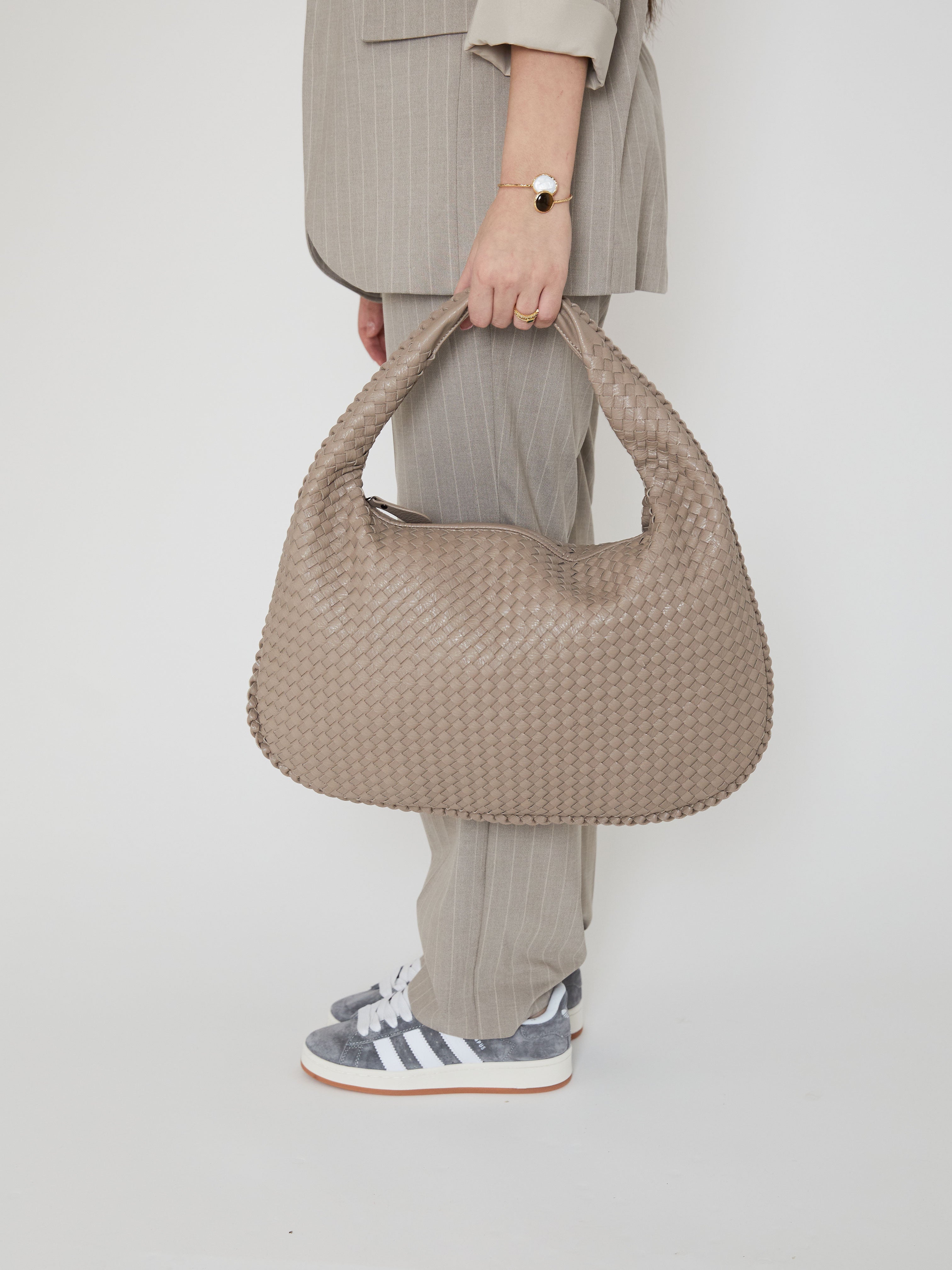 Everyday Leather Bag - Dark Beige - CASAVENZA