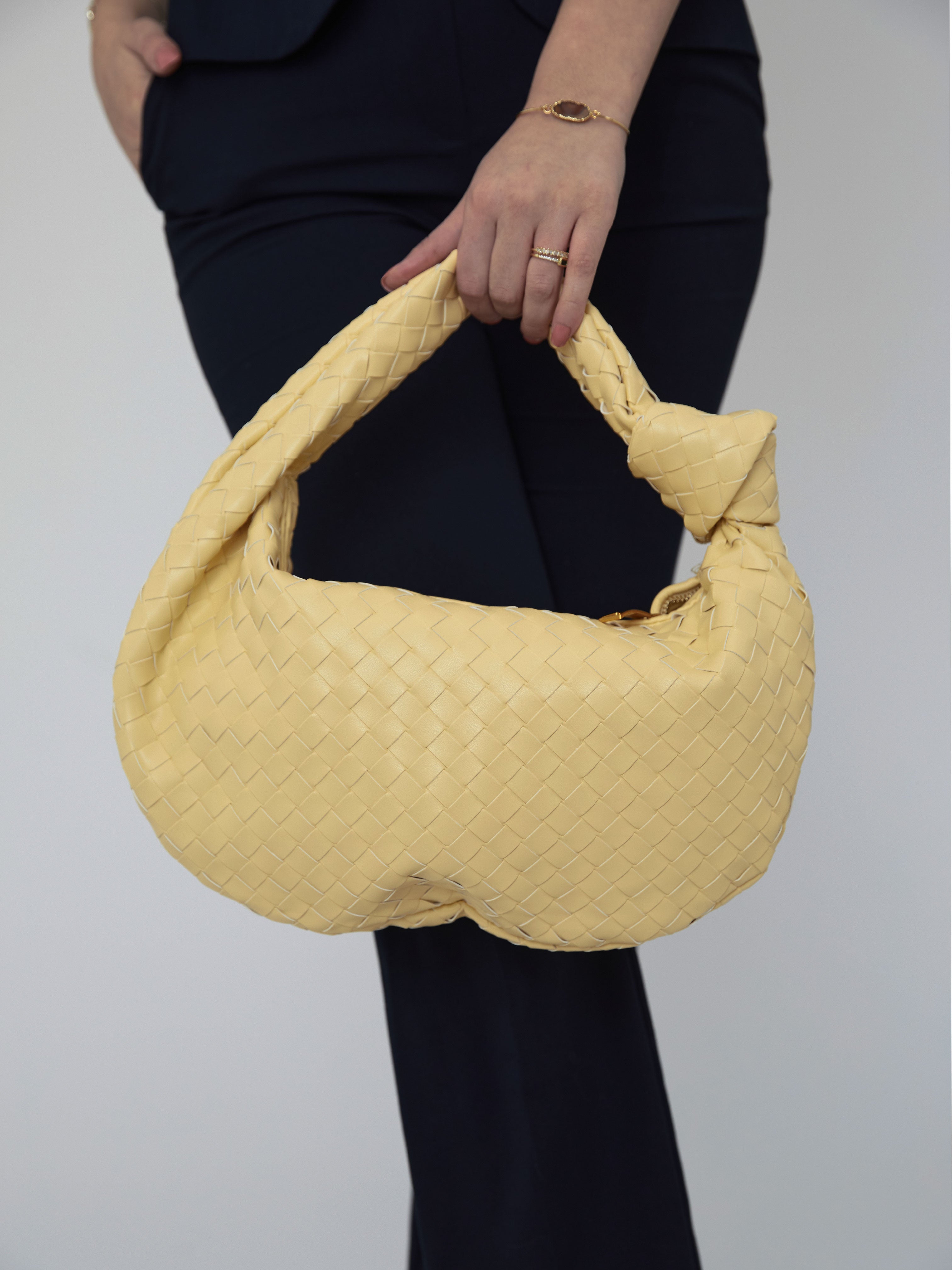 Medium Everyday Leather Bag - Light Yellow - CASAVENZA
