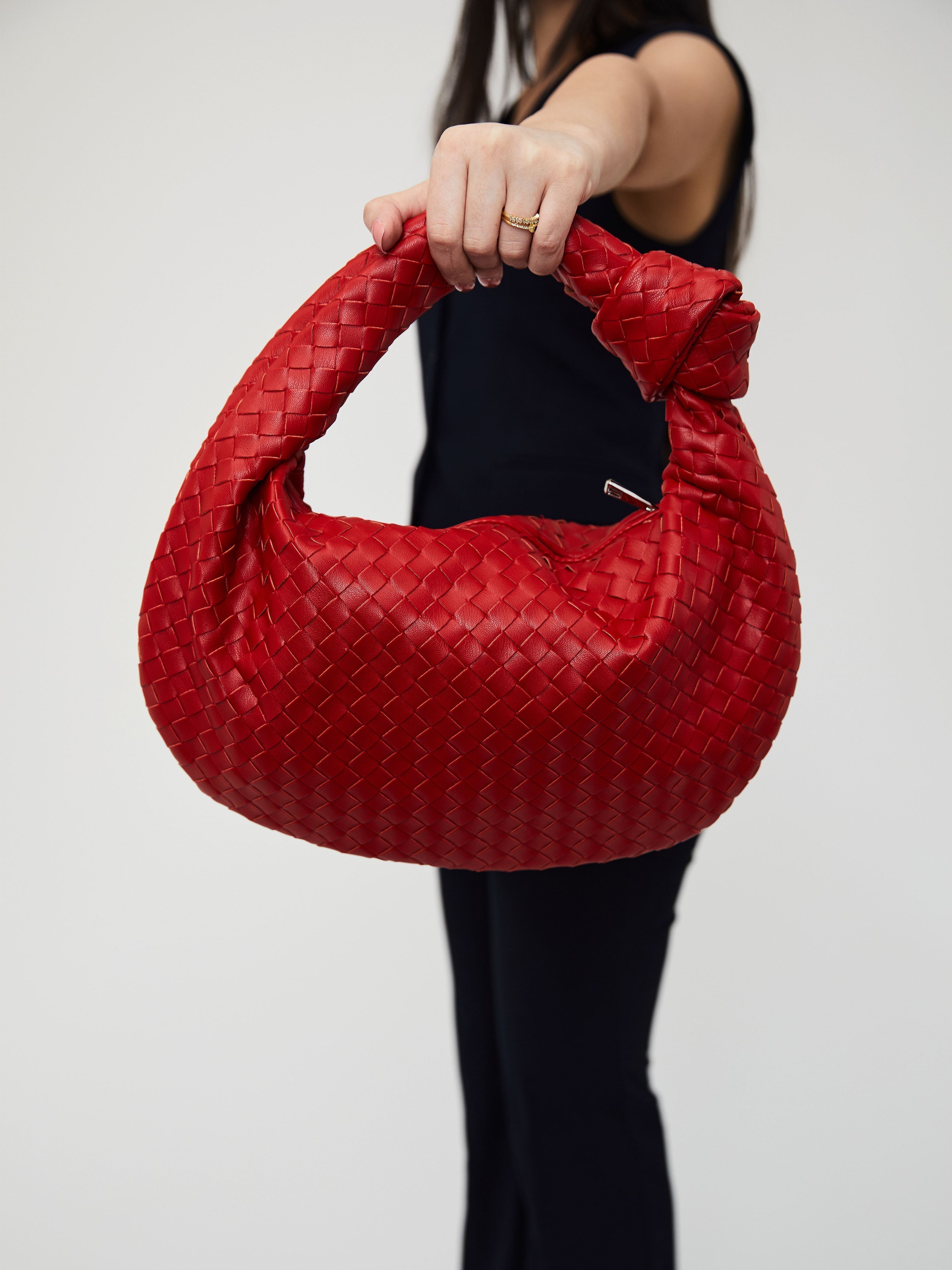 Medium Everyday Leather Bag - Cherry Red - CASAVENZA