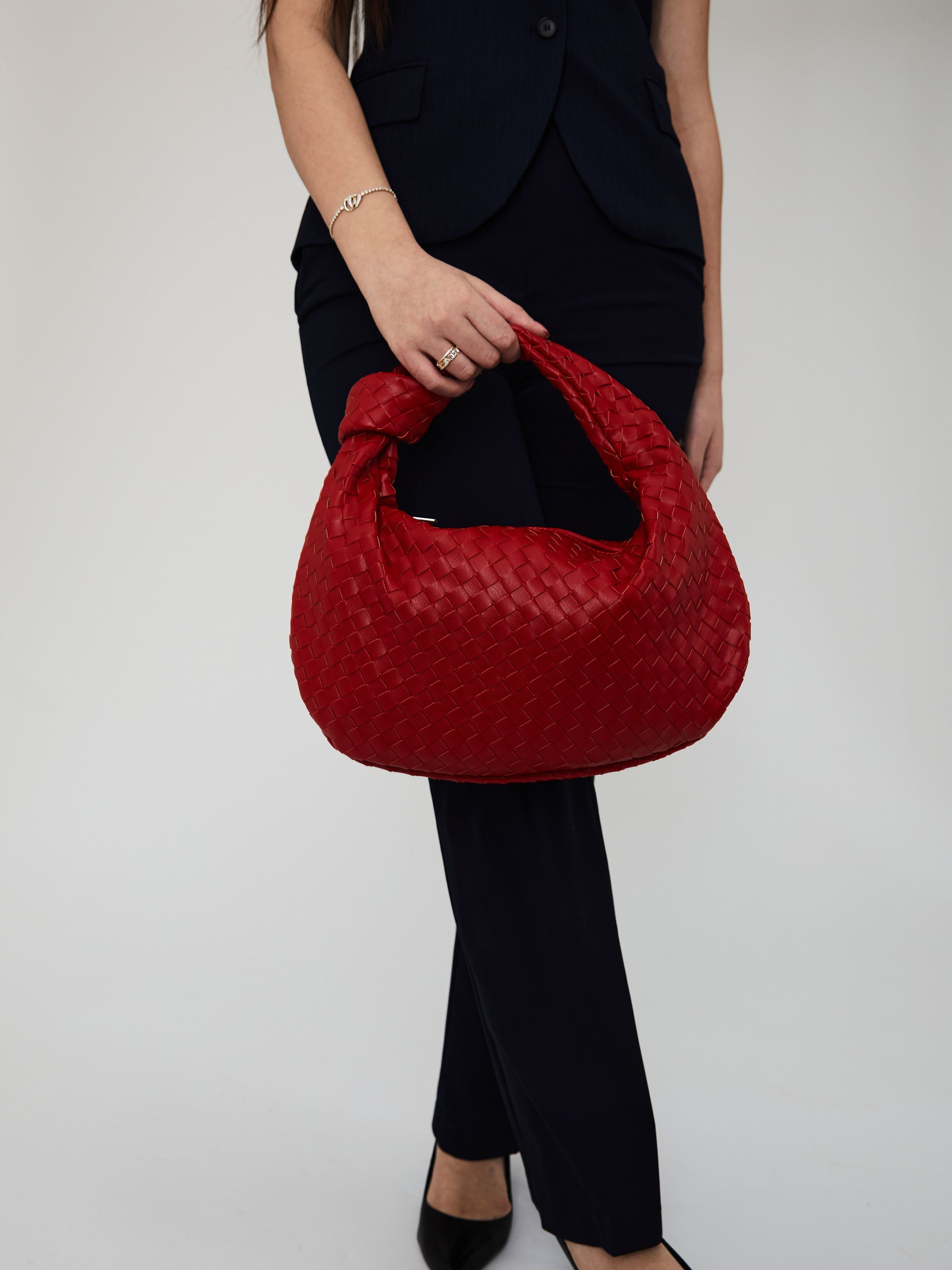 Medium Everyday Leather Bag - Cherry Red - CASAVENZA