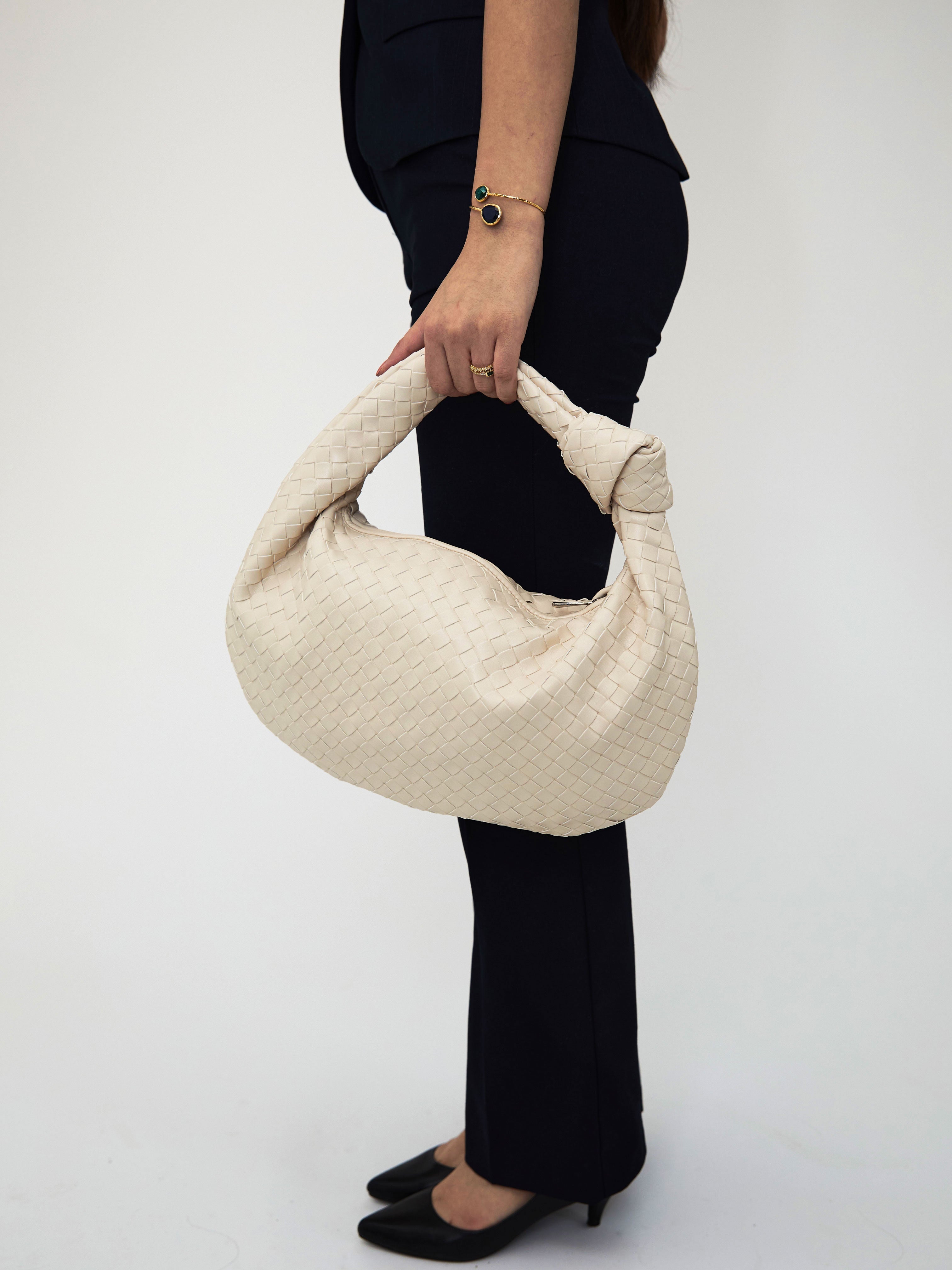 Medium Everyday Leather Bag - Off White - CASAVENZA