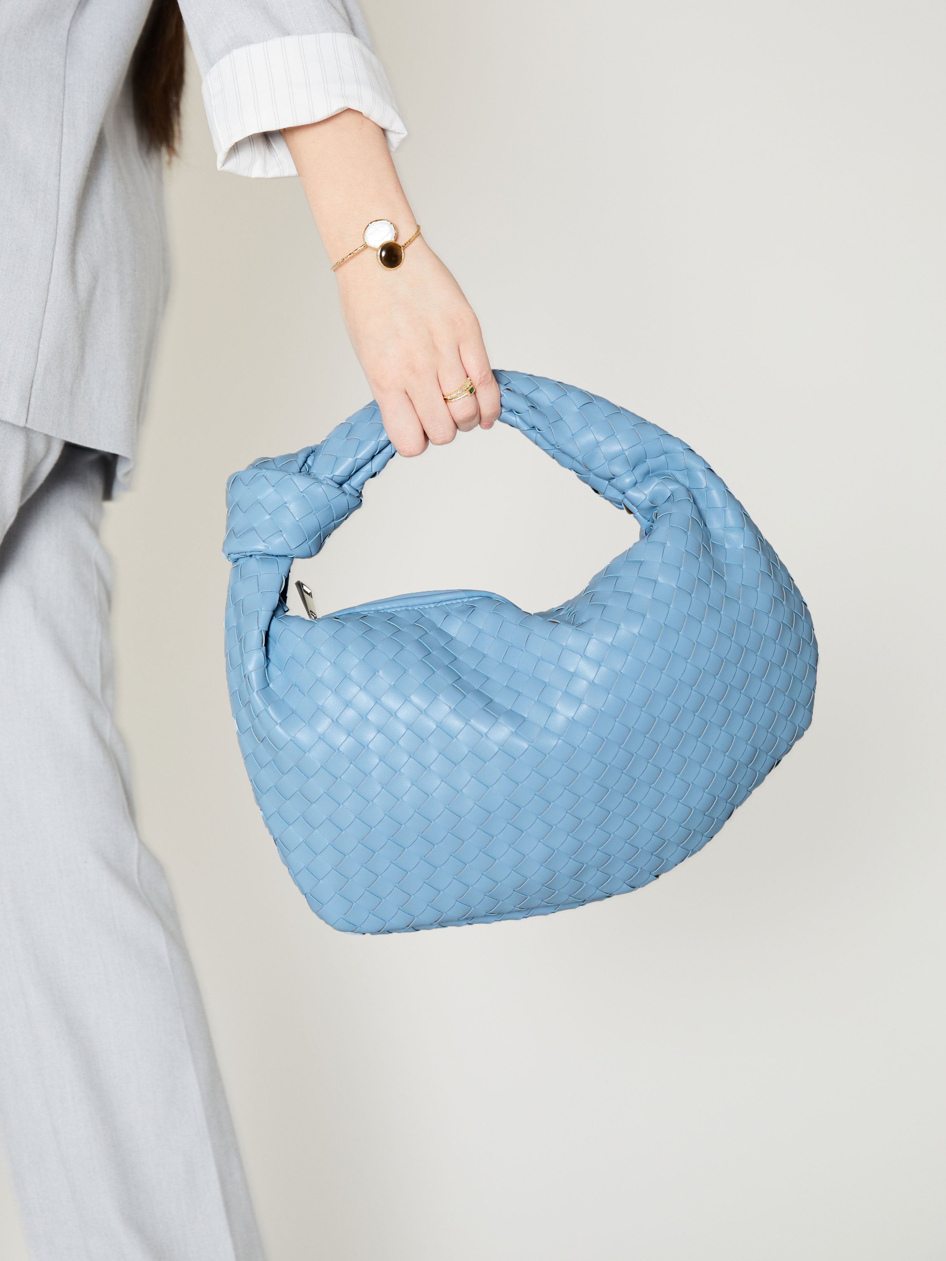Medium Everyday Leather Bag - Sky Blue - CASAVENZA