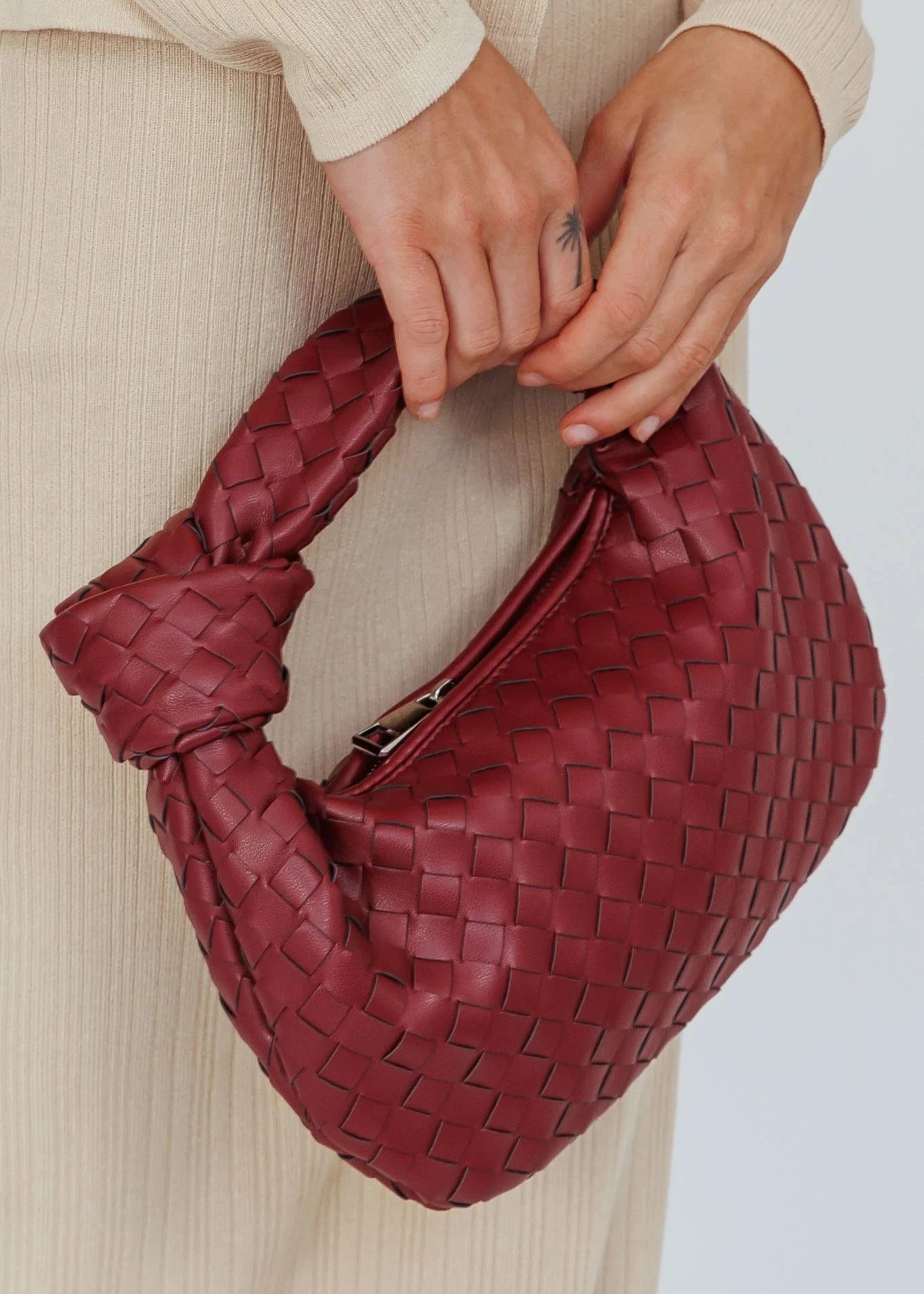 Mini Everyday Leather Bag - Burgundy - CASAVENZA